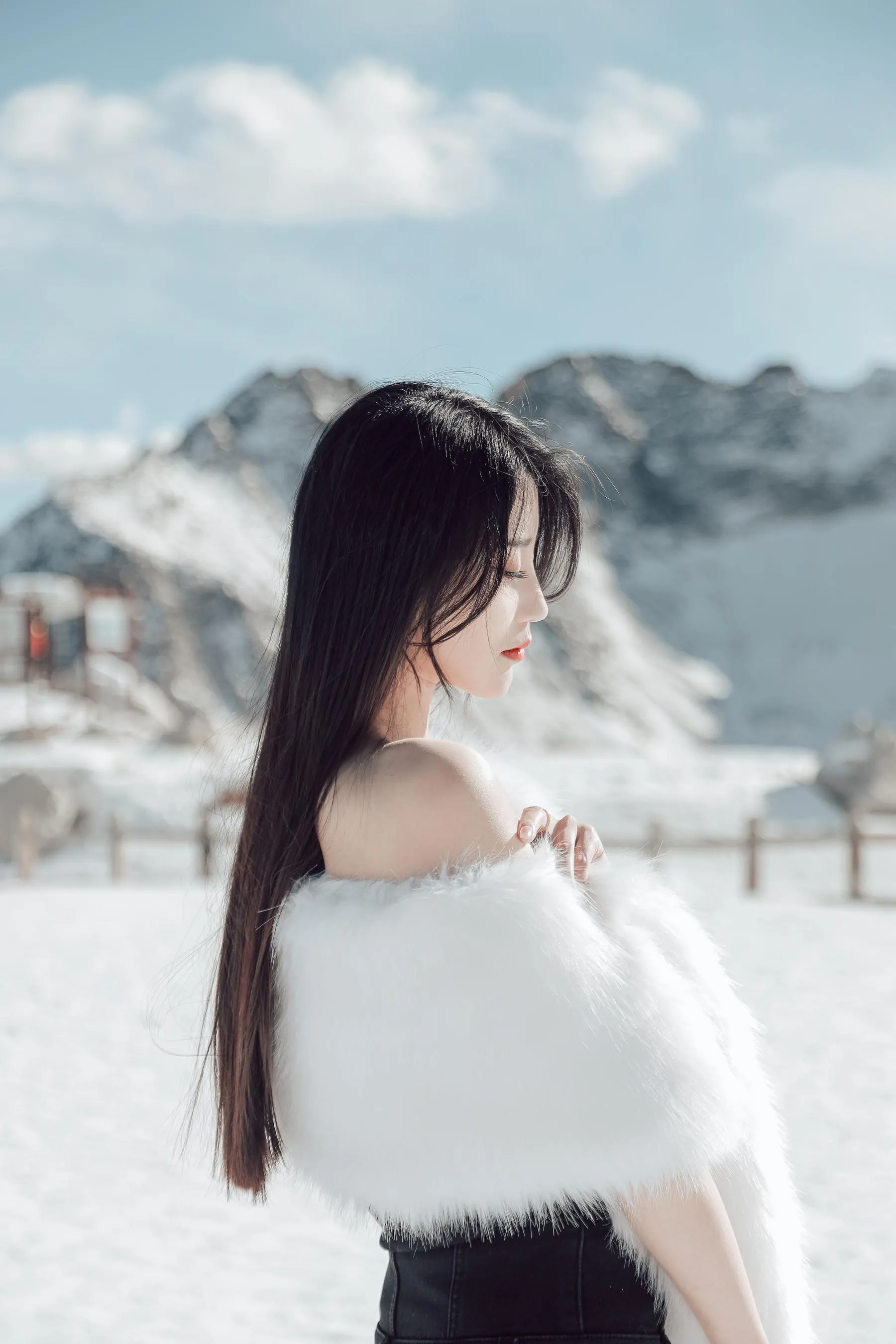[艺图语] 2022.06.21 冰雪之巅 婷婷 [34P]插图